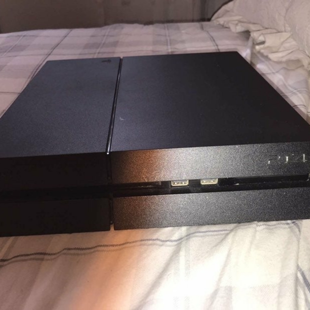 Ps4 - Picture 3 of 5
